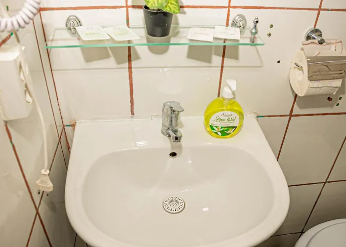 Hotel Occidental Wise Transit