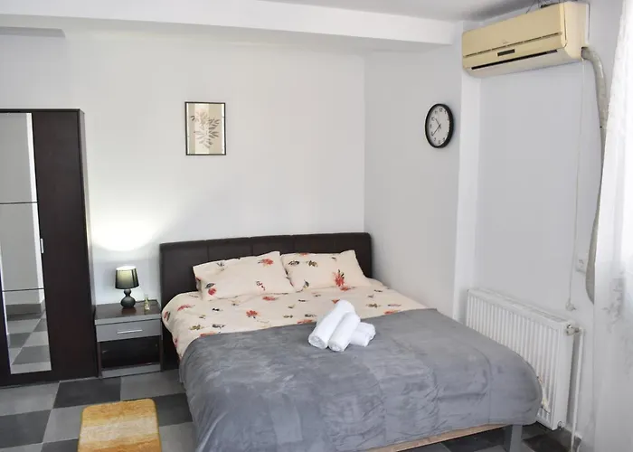 Hotel Occidental Wise Transit 3*