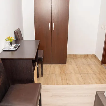 Occidental Wise Transit Hotel Boekarest