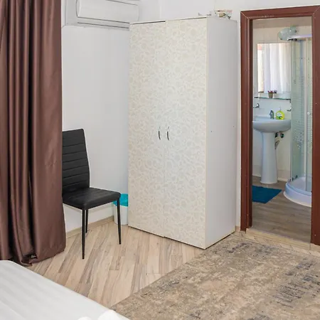 Occidental Wise Transit 3* בוקרשט