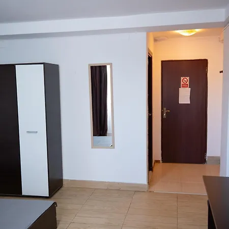 Occidental Wise Transit Hotel 3*