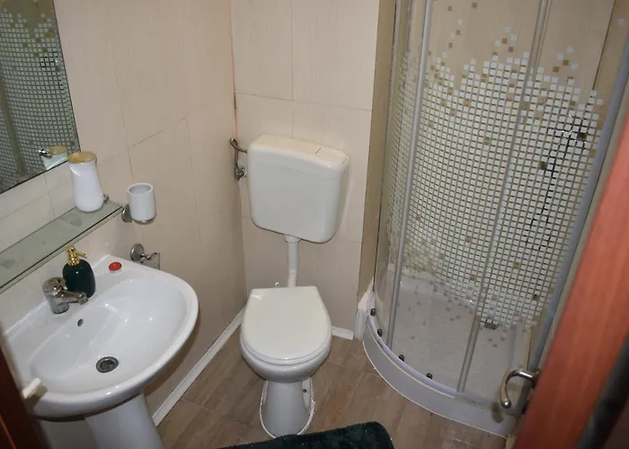 호텔 Occidental Wise Transit 부쿠레슈티