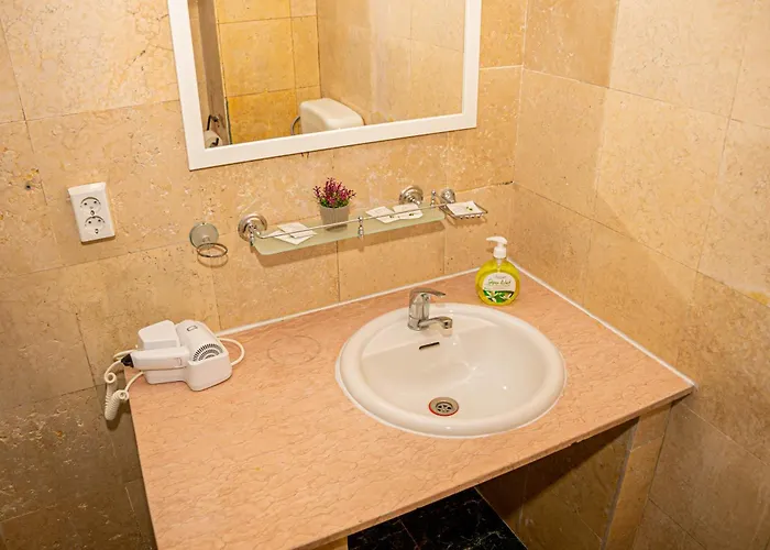 Occidental Wise Transit Bukarest