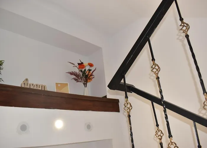 Occidental Wise Transit Бухарест