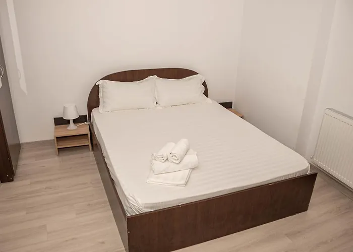 Occidental Wise Transit Бухарест